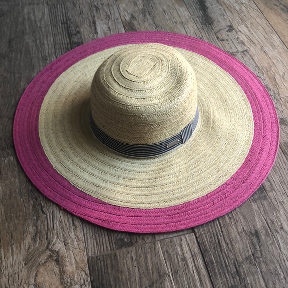 Floppy beach hat - Picture 2 of 2